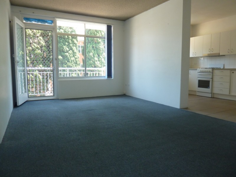 6/3 Barber Avenue, Eastlakes NSW 2018