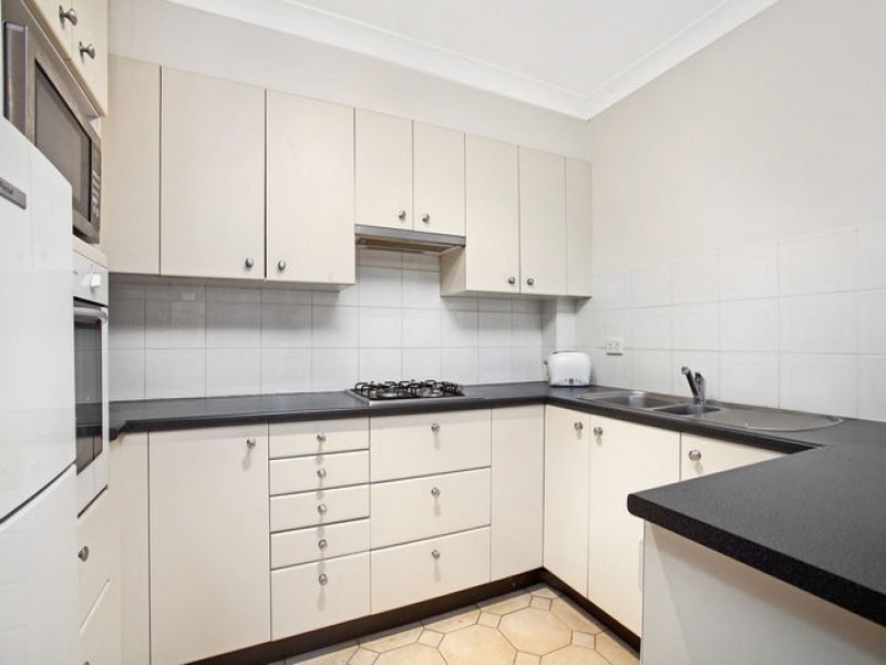 18/64 Lawson Square, Redfern NSW 2016