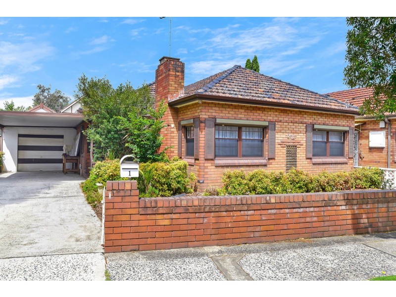 1 Hughes Avenue, Mascot NSW 2020