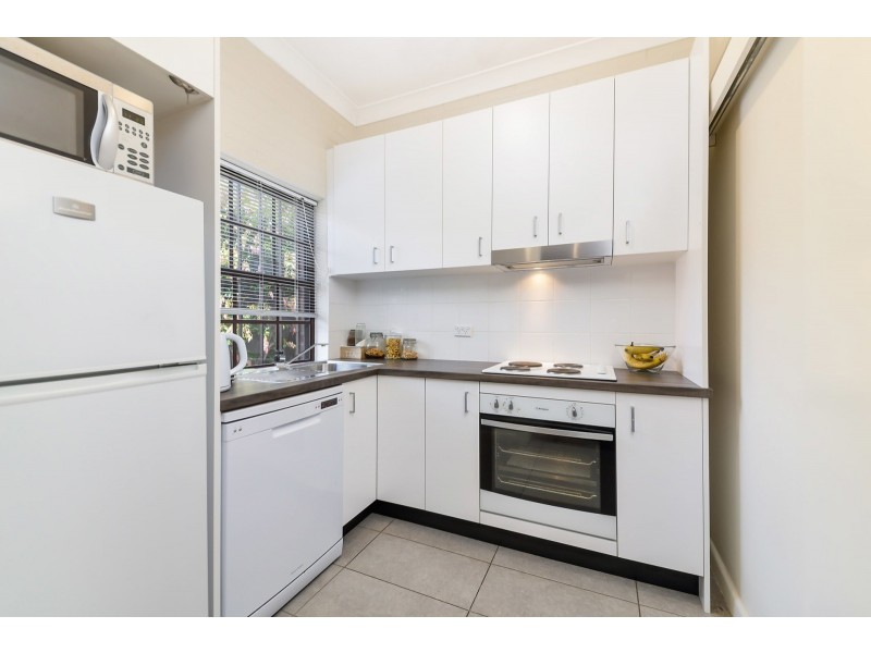 1 Hughes Avenue, Mascot NSW 2020