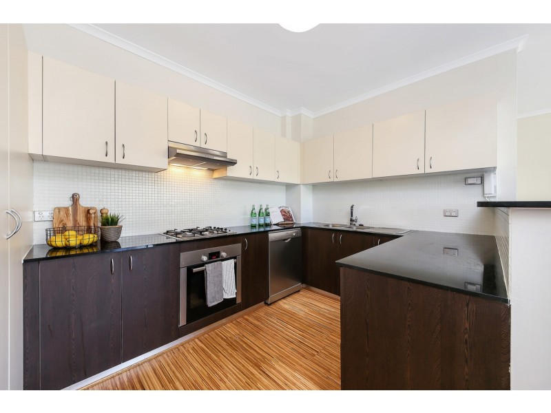 19/4 Gillespie Avenue, Alexandria NSW 2015