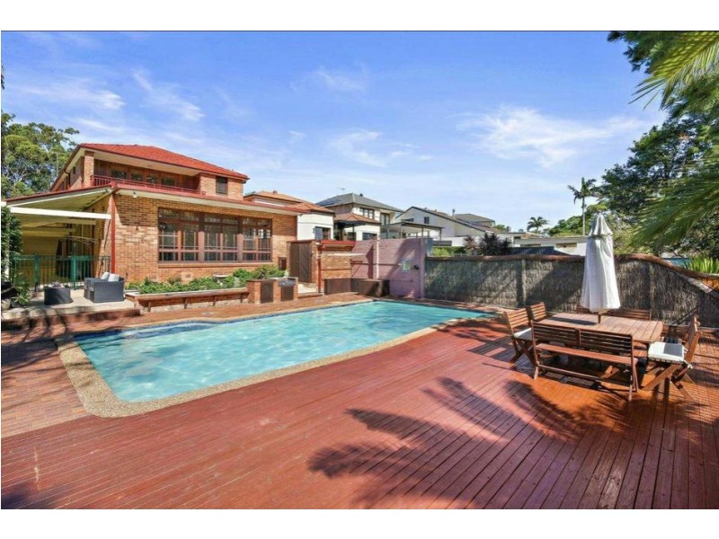 25 Gnarbo Avenue, Carss Park NSW 2221