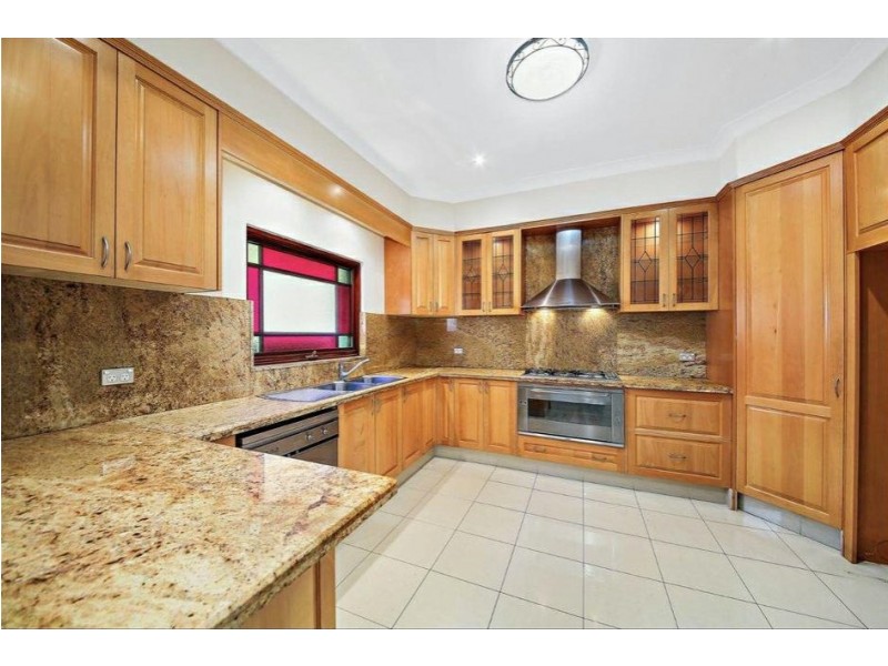 25 Gnarbo Avenue, Carss Park NSW 2221