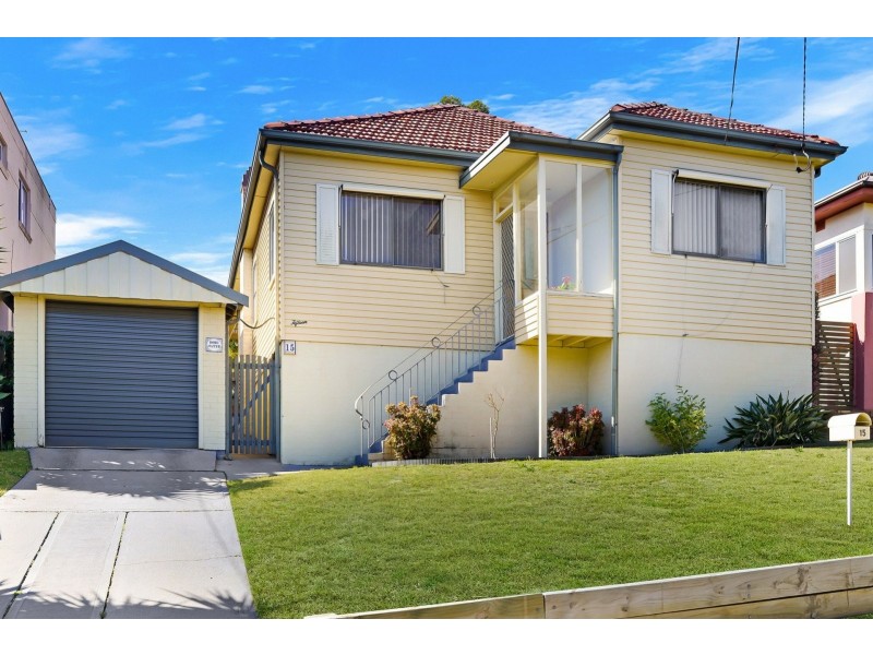 15 Caley Street, Chifley NSW 2036