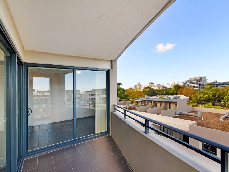 F701/7 Hunter Street, Waterloo NSW 2017