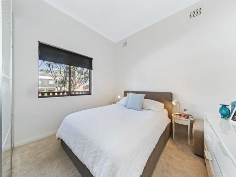 44 Universal Street, Eastlakes NSW 2018