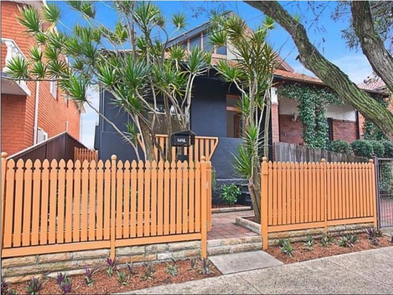 44 Universal Street, Eastlakes NSW 2018