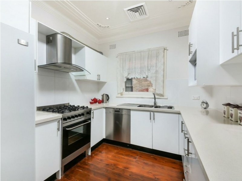 28 Middlemiss Street, Mascot NSW 2020