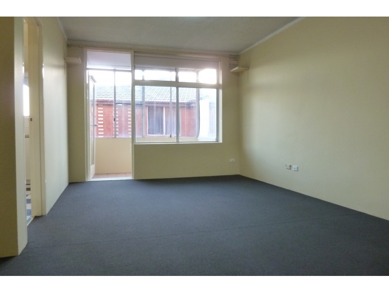 9/26 Barber Avenue, Eastlakes NSW 2018