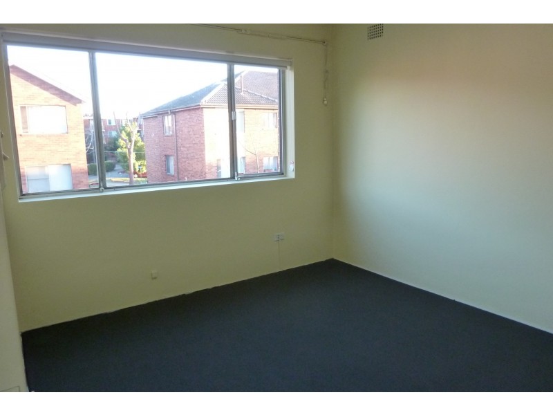 9/26 Barber Avenue, Eastlakes NSW 2018