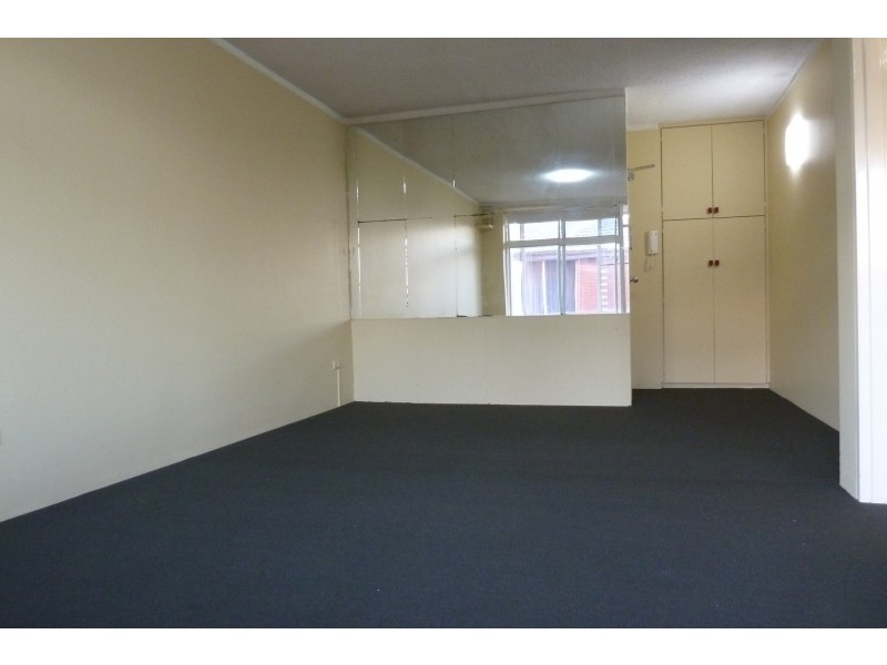 9/26 Barber Avenue, Eastlakes NSW 2018