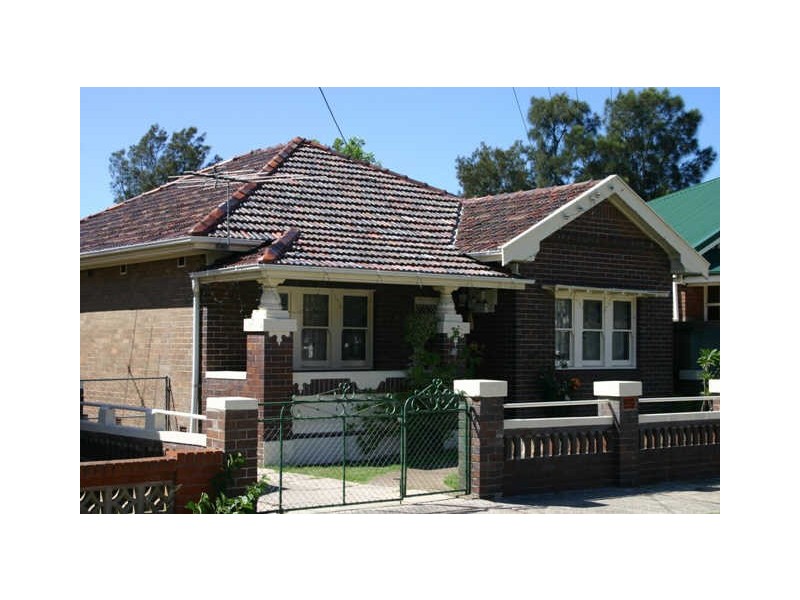 13 Livingstone Avenue, Botany NSW 2019
