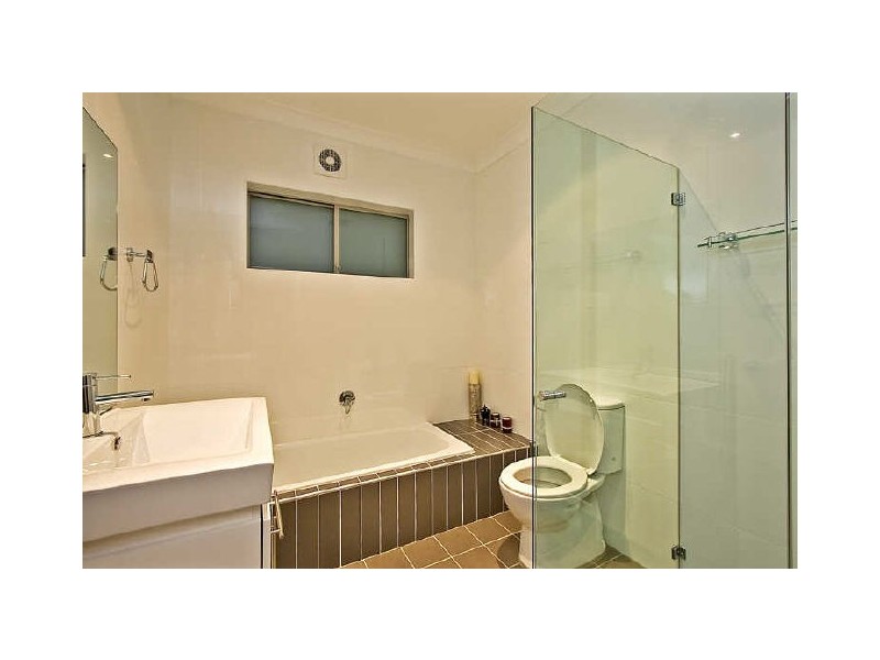 60A Mascot Drive, Eastlakes NSW 2018