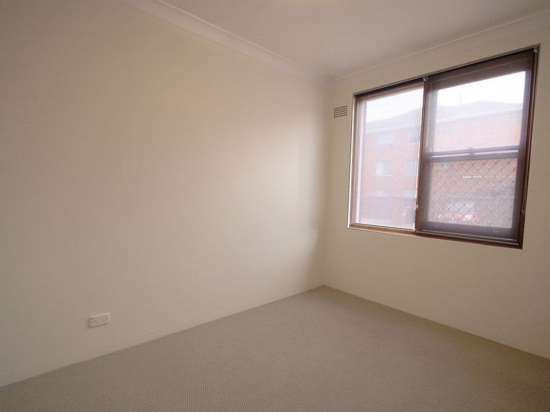 10/1 Gray Crescent, Eastlakes NSW 2018