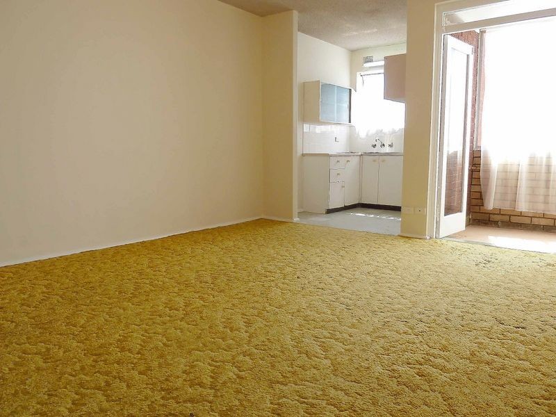 8/17 Mascot Drive, Eastlakes NSW 2018