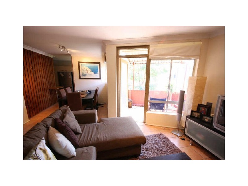 12/82 Mascot Drive, Eastlakes NSW 2018