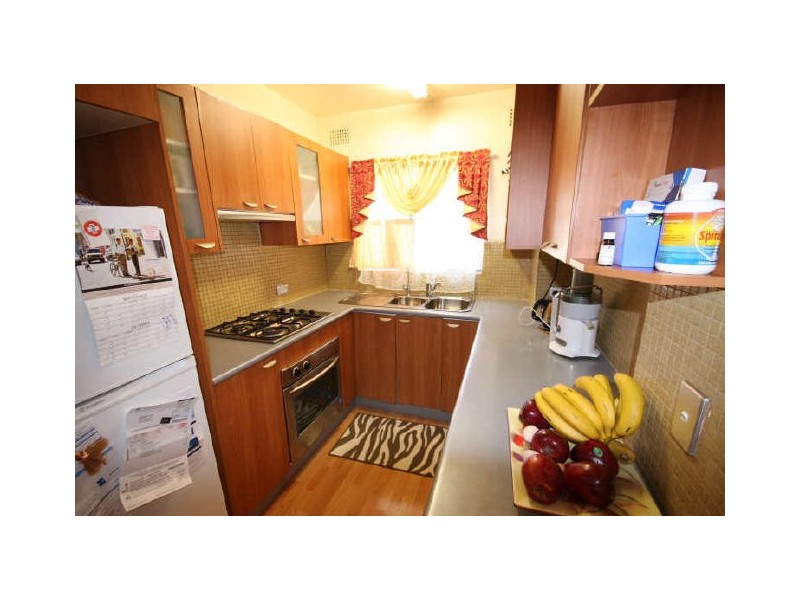 3/4 Barber Avenue, Eastlakes NSW 2018