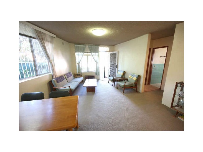 2/31 Mascot Drive, Eastlakes NSW 2018