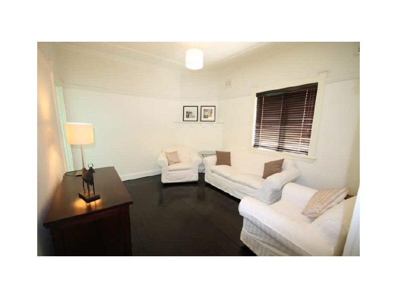 7 Carinya Avenue, Mascot NSW 2020