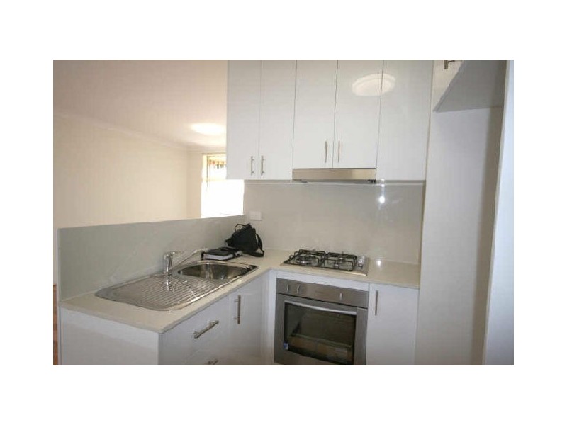 12/32 Barber Avenue, Eastlakes NSW 2018