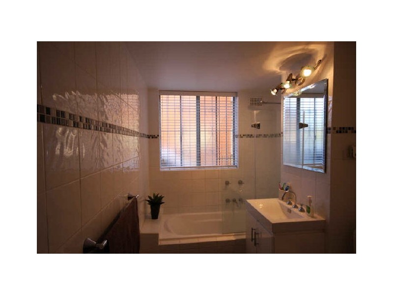 4/80 Mascot Drive, Eastlakes NSW 2018