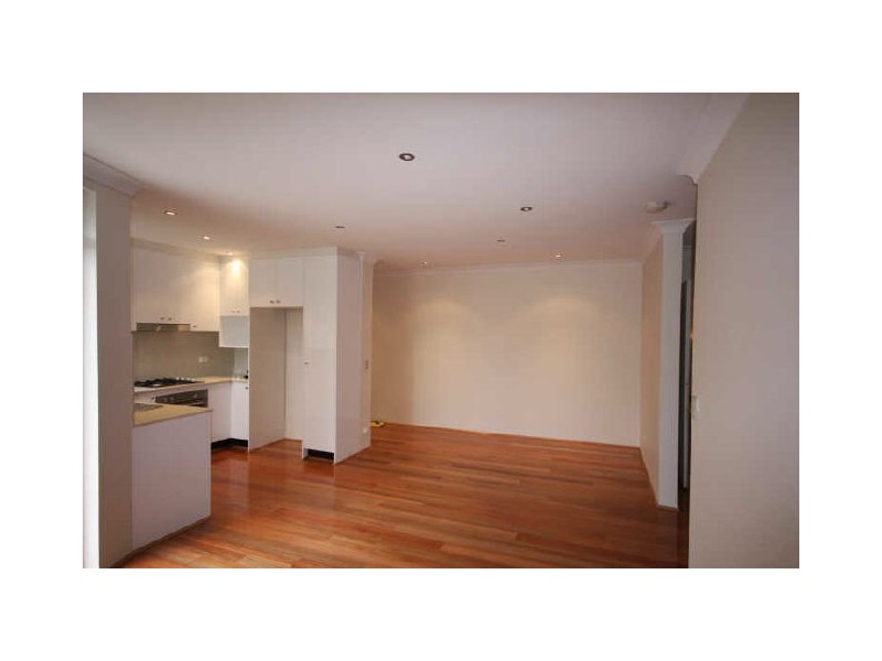 12/86 Mascot Drive, Eastlakes NSW 2018