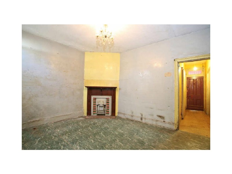 4 Hambly Street, Botany NSW 2019