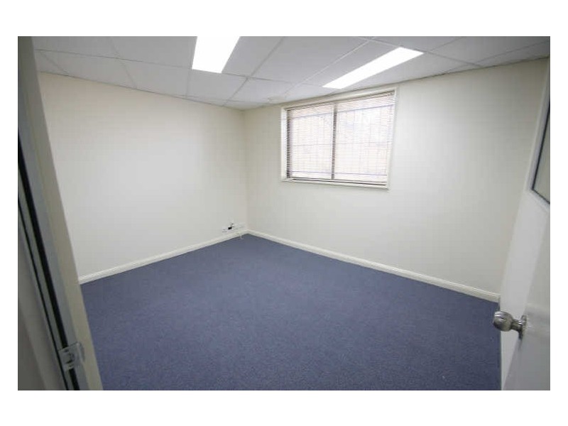 17 Pemberton Road, Botany NSW 2019