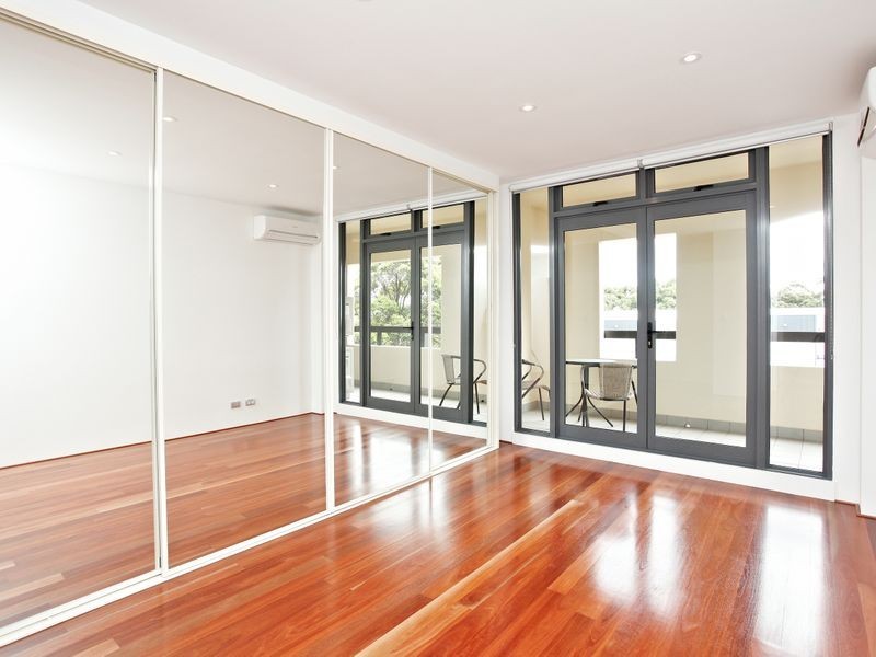 18/2 Daniel Street, Botany NSW 2019