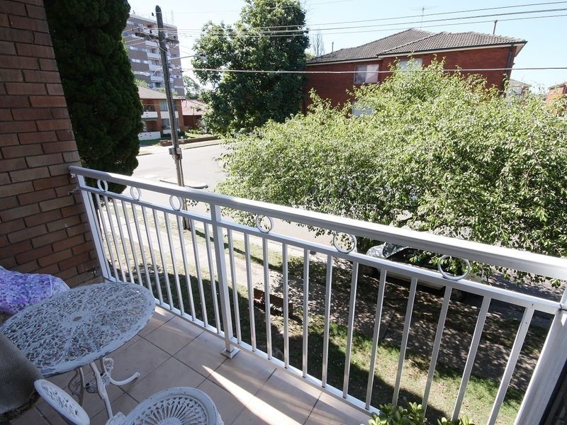 6/2 Barber Avenue, Eastlakes NSW 2018