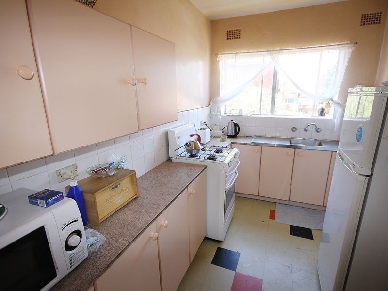 6/2 Barber Avenue, Eastlakes NSW 2018