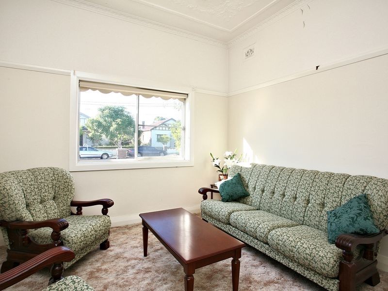 38 Dalmeny Avenue, Rosebery NSW 2018