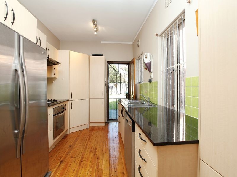 2/1 Todman Avenue, Kensington NSW 2033