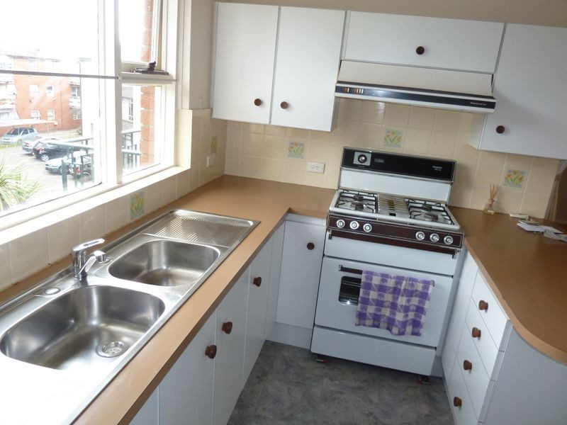 10/295 Gardeners Rd, Eastlakes NSW 2018