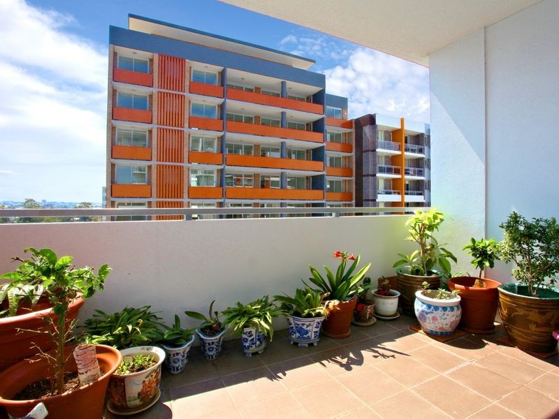 A605/25 John Street, Mascot NSW 2020