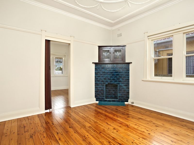 13 Livingstone Avenue, Botany NSW 2019