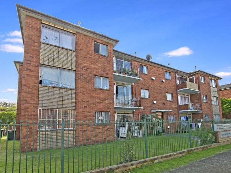 9/27 Mascot Drive, Eastlakes NSW 2018