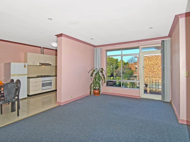 9/27 Mascot Drive, Eastlakes NSW 2018