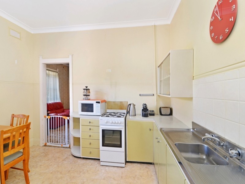 2 Swinbourne Street, Botany NSW 2019