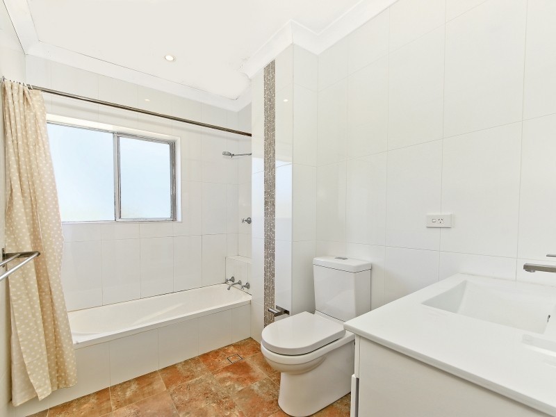 9/27 Mascot Drive, Eastlakes NSW 2018