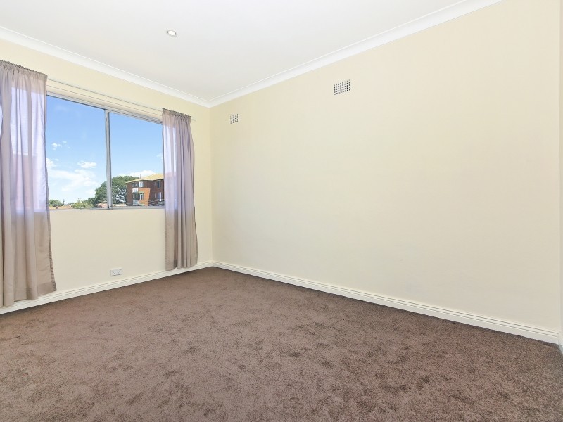 9/27 Mascot Drive, Eastlakes NSW 2018