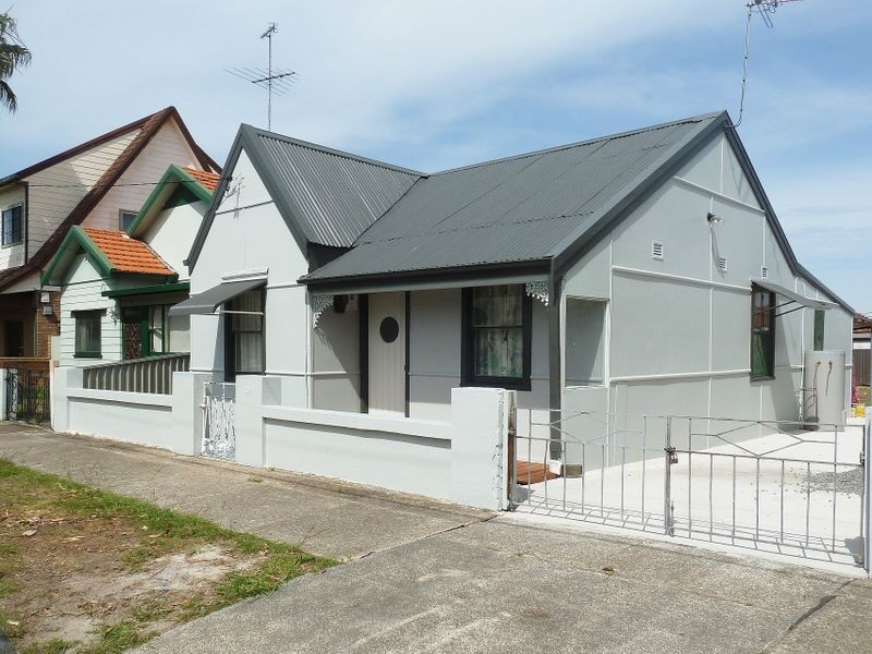 135 Maloney Street, Eastlakes NSW 2018