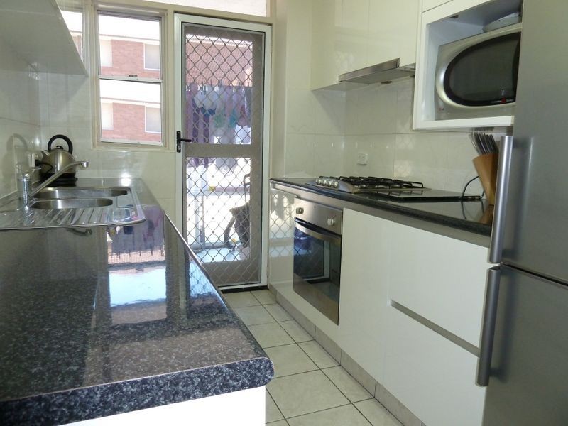 2/28 Evans Avenue, Eastlakes NSW 2018