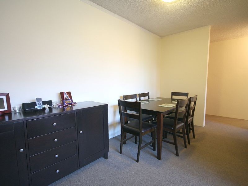 5/2 Barber Avenue, Eastlakes NSW 2018