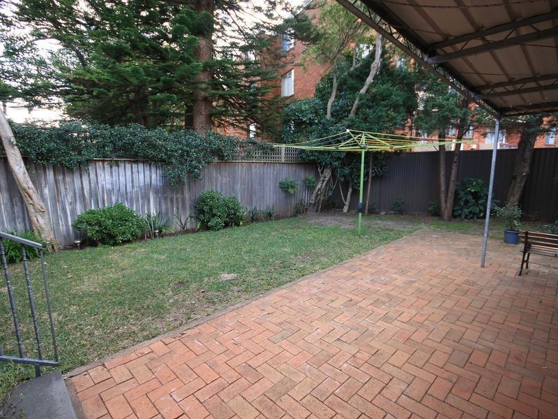 11 Florence Avenue, Eastlakes NSW 2018