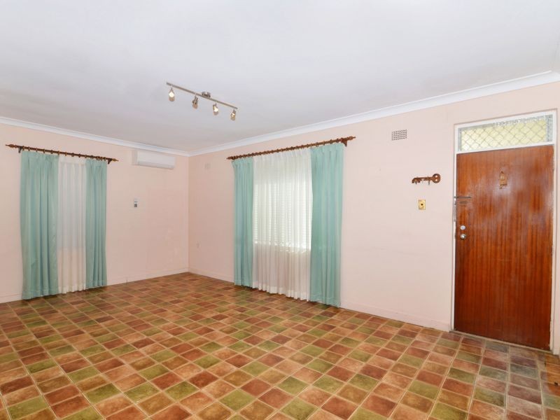 16 Percival Street, Carlton NSW 2218