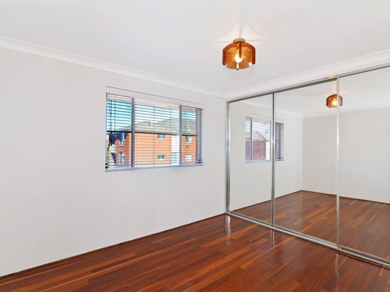 11/18 Barber Avenue, Eastlakes NSW 2018