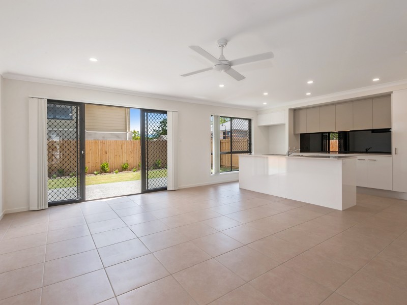 1 Clarence Ave, Springfield QLD 4300
