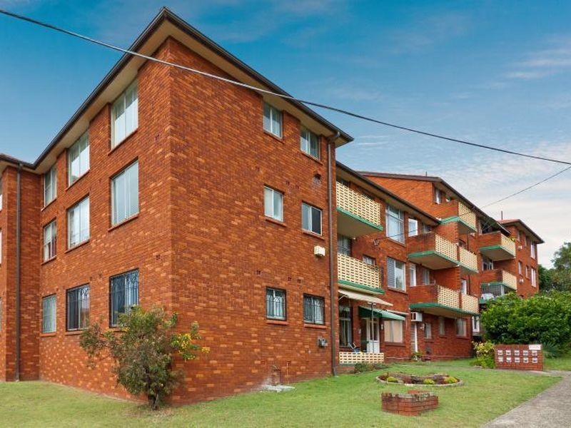 1/8 St Helena Parade, Eastlakes NSW 2018