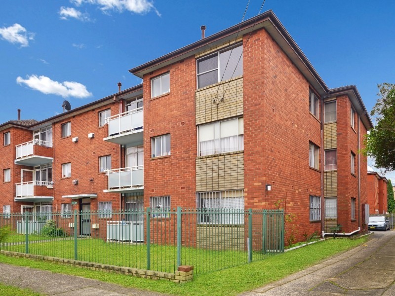 1/27 Mascot Drive, Eastlakes NSW 2018